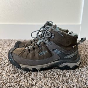 Keen hiking boots
